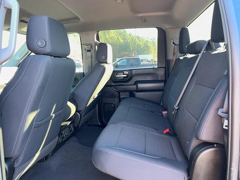 Used 2025 Chevrolet Silverado 2500 Custom w/ Custom Value Package image 27