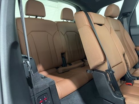 Used 2022 Audi Q7 2.0T Premium Plus w/ Premium Plus Package image 27