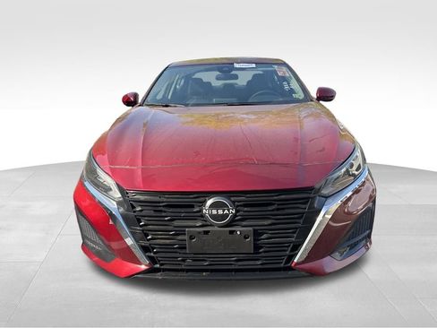 Used 2023 Nissan Altima 2.5 SV image 7