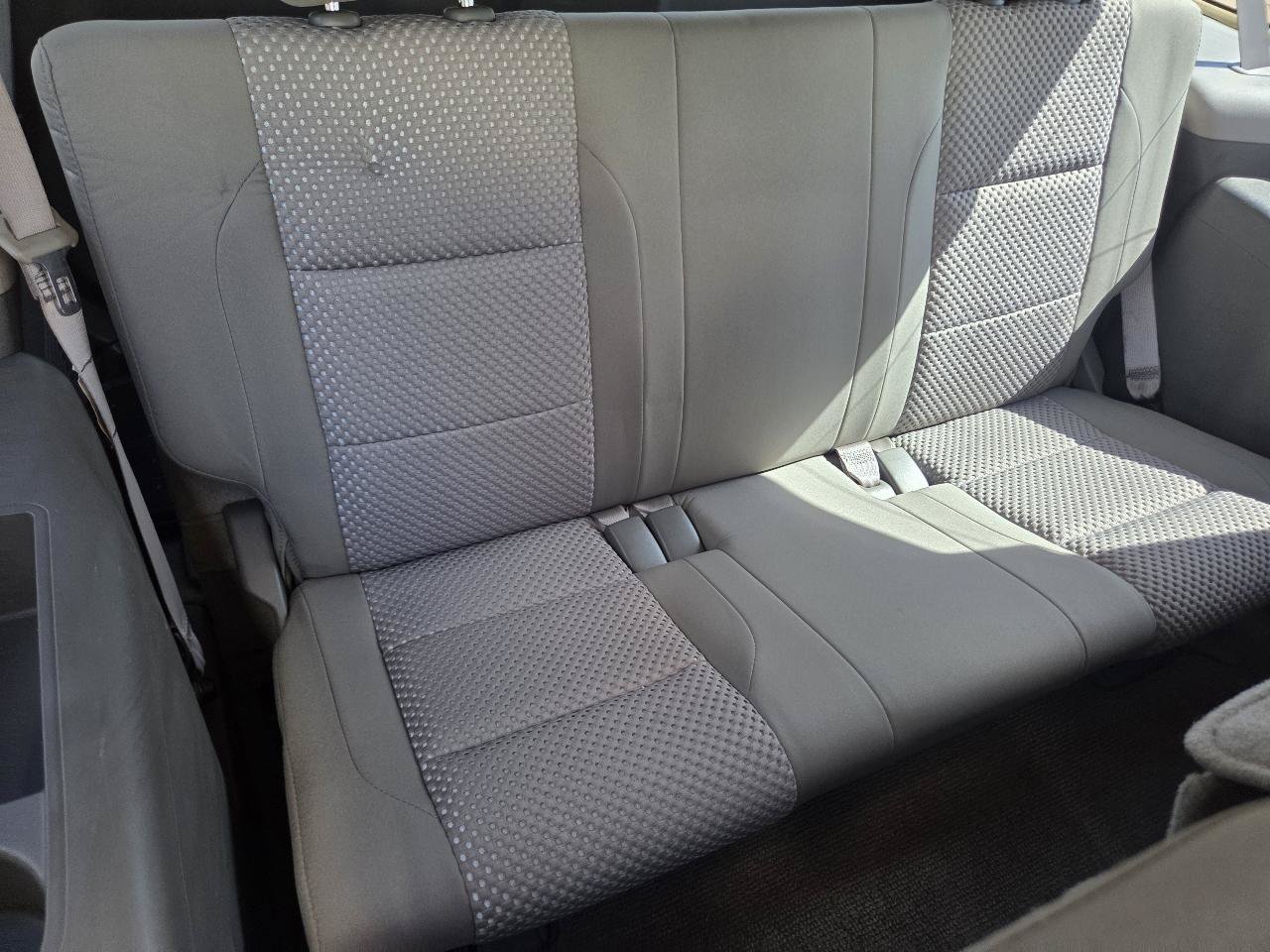 Used 2005 Nissan Armada SE RWD image 11