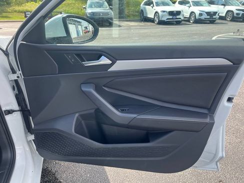 Certified 2025 Volkswagen Jetta S FWD image 12