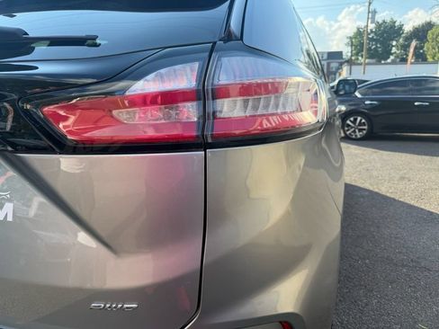 Used 2023 Ford Edge SEL AWD/4WD image 10