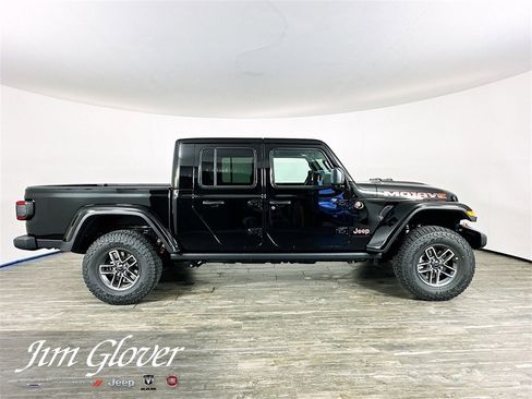 New 2025 Jeep Gladiator Mojave w/ Safety Group image 9