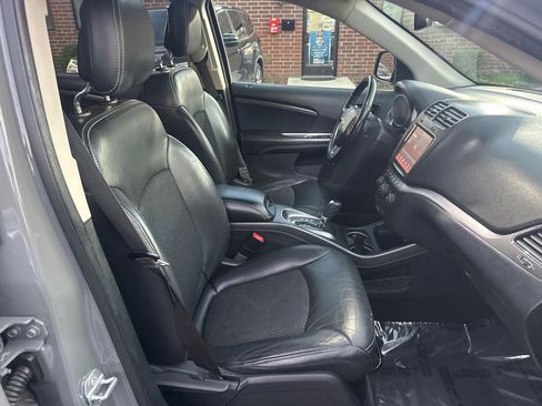 Used 2020 Dodge Journey Crossroad image 21