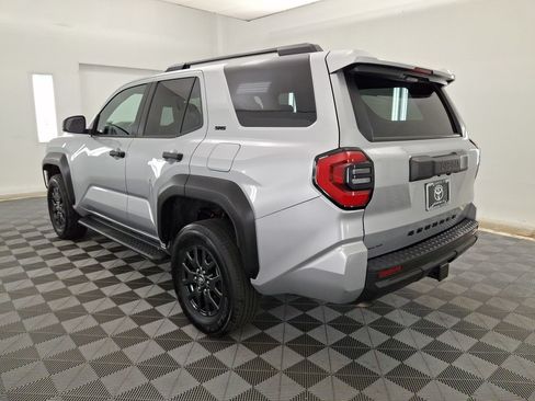 Certified 2025 Toyota 4Runner SR5 AWD/4WD image 21