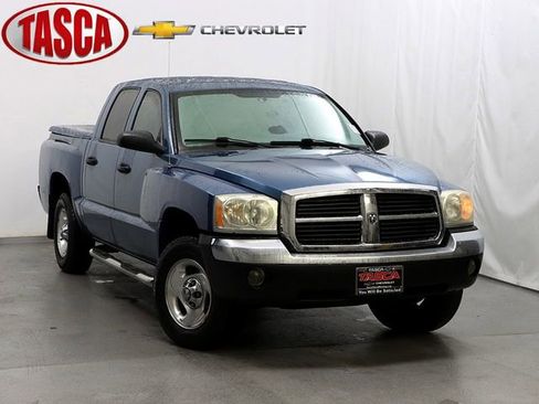 Used 2005 Dodge Dakota ST RWD image 1