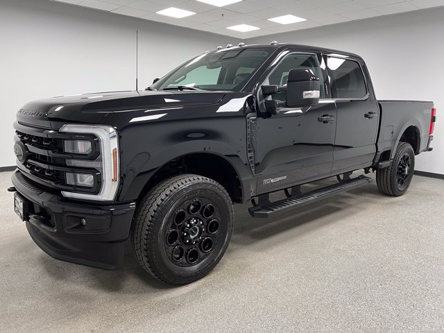 Used 2024 Ford F350 Lariat w/ Black Appearance Package AWD/4WD image 6