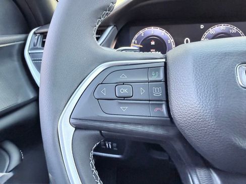 New 2025 Jeep Grand Cherokee Laredo image 11