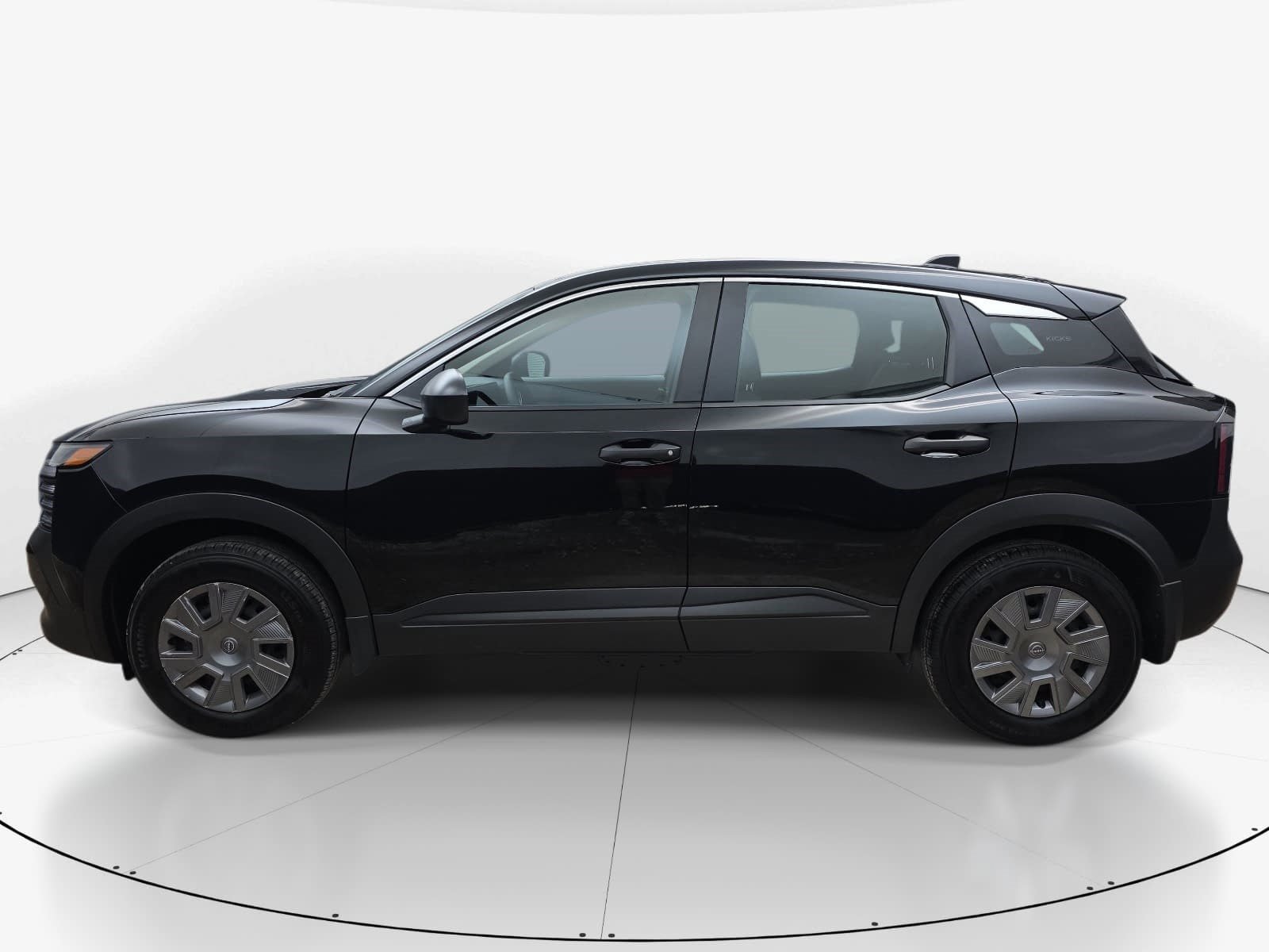 Used 2026 Nissan Kicks S FWD image 7
