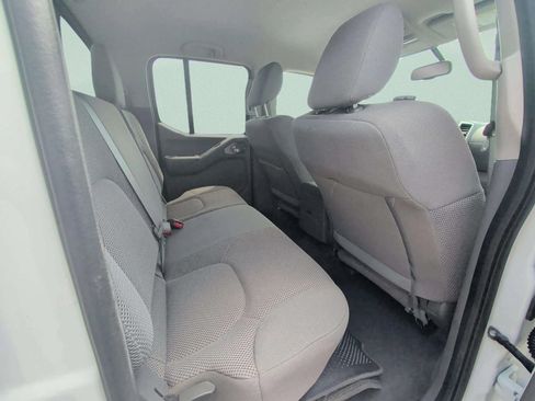 Used 2020 Nissan Frontier SV AWD/4WD image 30