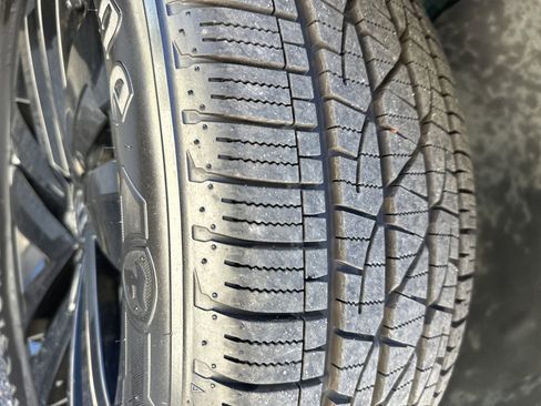 Used 2022 Volkswagen Atlas Cross Sport SE image 7