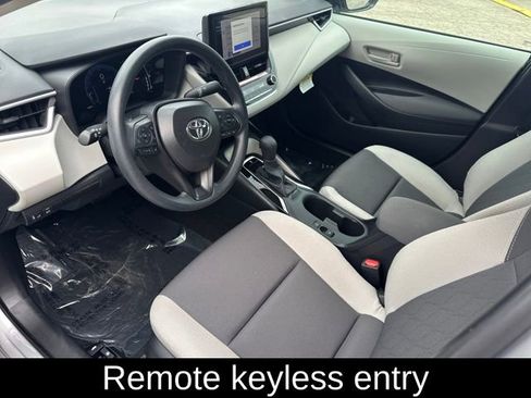 Used 2026 Toyota Corolla LE image 7