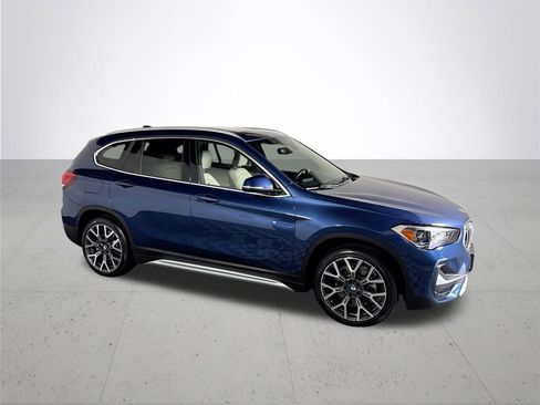 Used 2021 BMW X1 xDrive28i w/ Premium Package AWD/4WD image 4