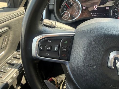 Used 2023 RAM 1500 Laramie AWD/4WD image 15