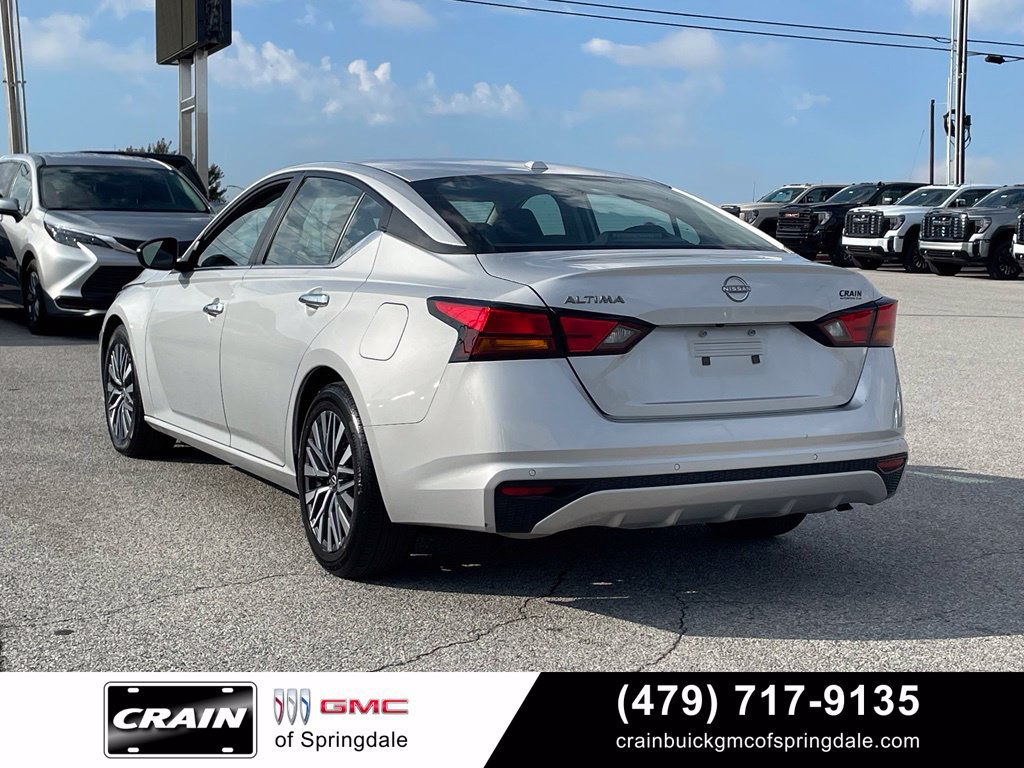 Used 2025 Nissan Altima 2.5 SV FWD image 5