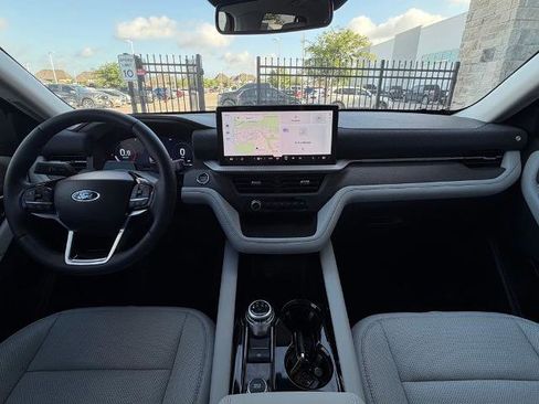 New 2026 Ford Explorer Platinum w/ LUX Leather Package image 25