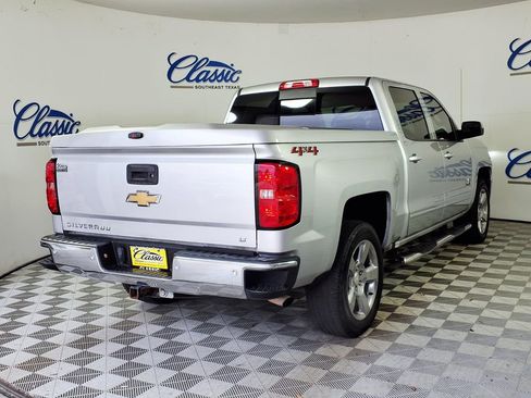 Used 2018 Chevrolet Silverado 1500 LT w/ Texas Edition AWD/4WD image 7