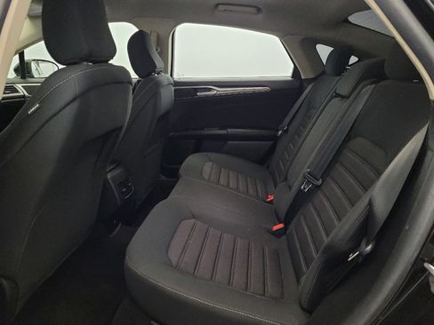 Used 2020 Ford Fusion SE FWD image 18