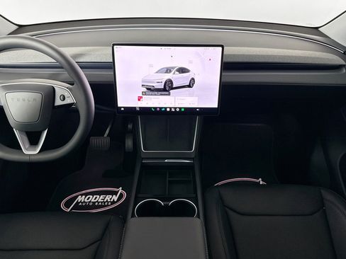 Used 2026 Tesla Model Y Long Range AWD/4WD image 25