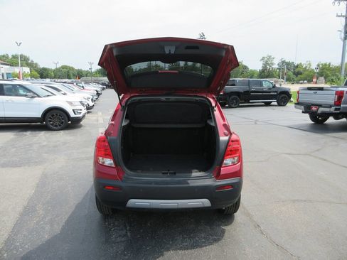 Used 2015 Chevrolet Trax LT w/ LT Sun and Sound Package AWD/4WD image 8