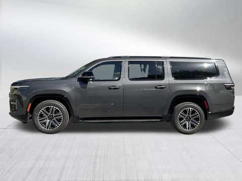 New 2026 Jeep Grand Wagoneer L image 8