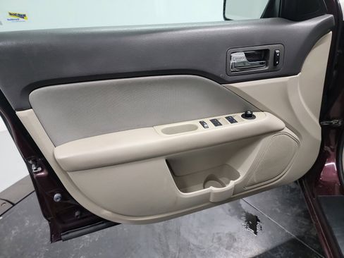 Used 2012 Ford Fusion SE image 13