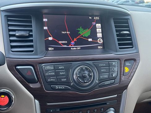 Used 2019 Nissan Pathfinder Platinum image 25