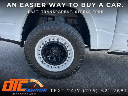 Used 2022 RAM 1500 Laramie AWD/4WD image 33