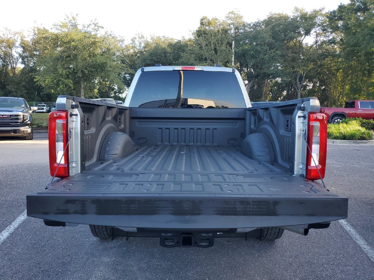 Used 2024 Ford F250 XLT AWD/4WD image 9