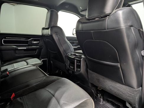 Used 2019 RAM 3500 Laramie image 17