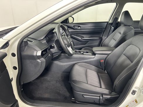 Used 2022 Nissan Altima 2.5 S FWD image 8