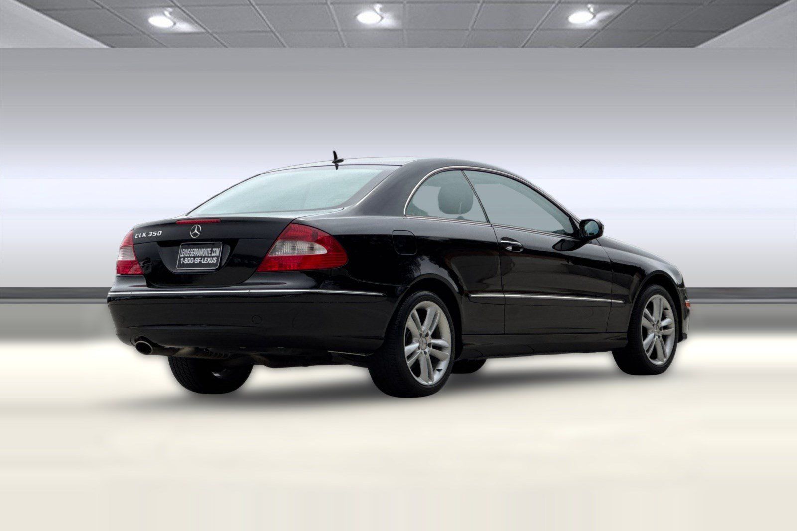 Used 2007 Mercedes-Benz CLK 350 Coupe image 8