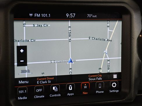Used 2020 Jeep Wrangler Unlimited Sahara AWD/4WD image 28