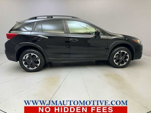 Used 2022 Subaru Crosstrek 2.0i Premium image 6