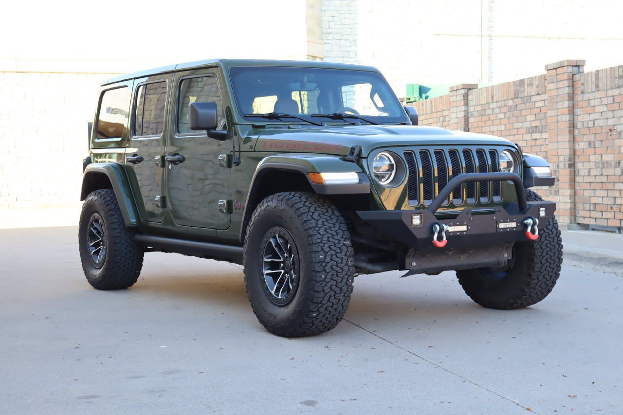 Used 2021 Jeep Wrangler Unlimited Rubicon AWD/4WD image 2