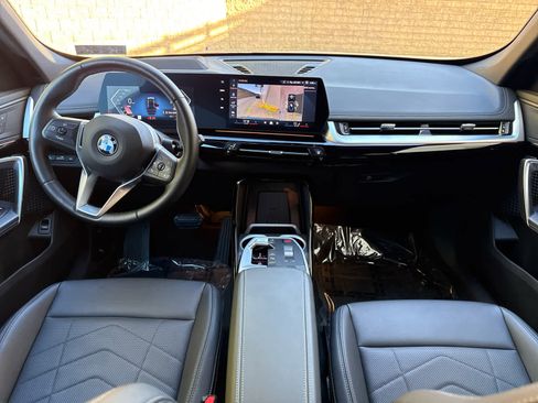 Certified 2025 BMW X1 xDrive28i image 8