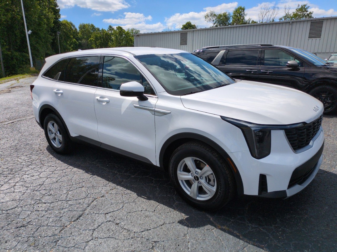 New 2026 Kia Sorento LX FWD image 1