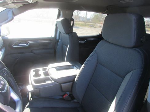 New 2026 GMC Sierra 1500 SLE w/ X31 Off-Road Package image 13