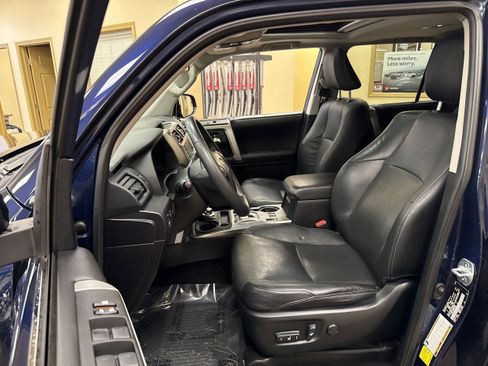 Used 2022 Toyota 4Runner Limited image 7