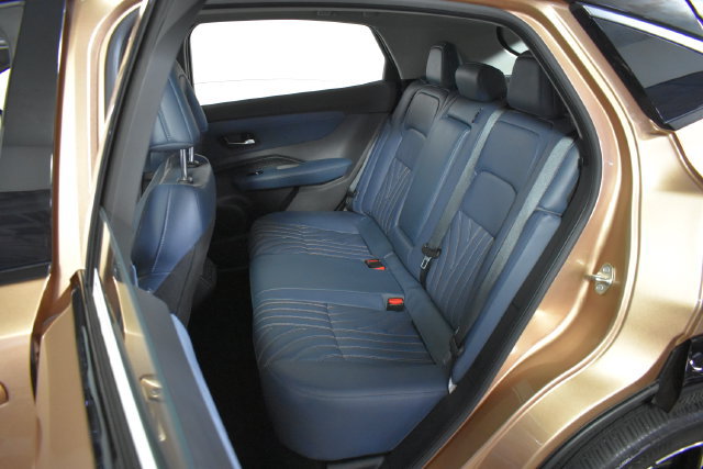 Certified 2024 Nissan Ariya AWD image 30