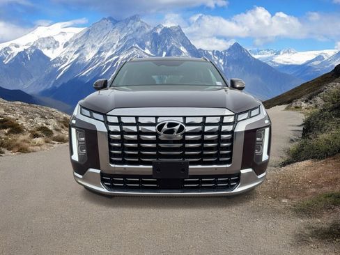 Used 2023 Hyundai Palisade Calligraphy w/ Cargo Package FWD image 8