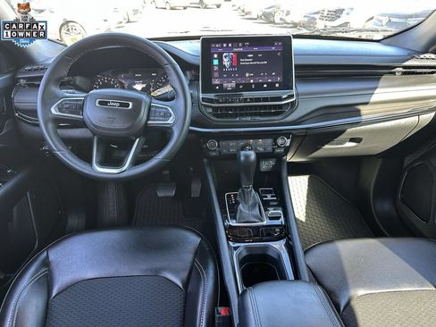 Used 2023 Jeep Compass Latitude w/ Convenience Group AWD/4WD image 11