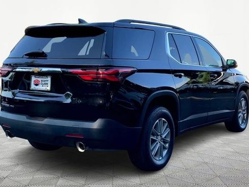 Used 2023 Chevrolet Traverse LT image 5