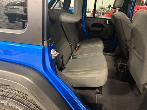 Certified 2025 Jeep Wrangler Unlimited Sport AWD/4WD image 17