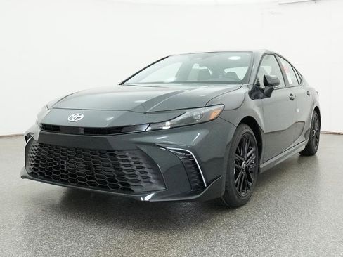New 2026 Toyota Camry SE FWD image 7