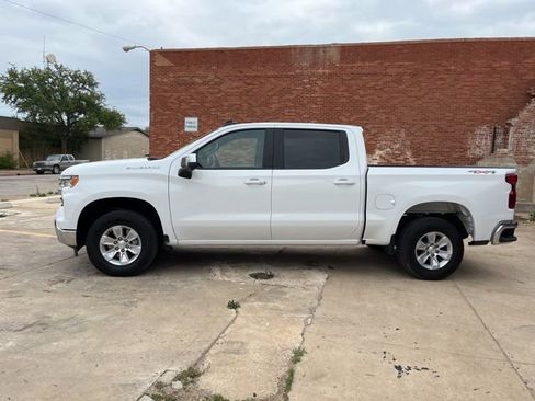 Used 2025 Chevrolet Silverado 1500 LT w/ Safety Package AWD/4WD image 2