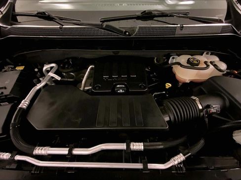 Used 2023 Chevrolet Silverado 1500 LT image 10