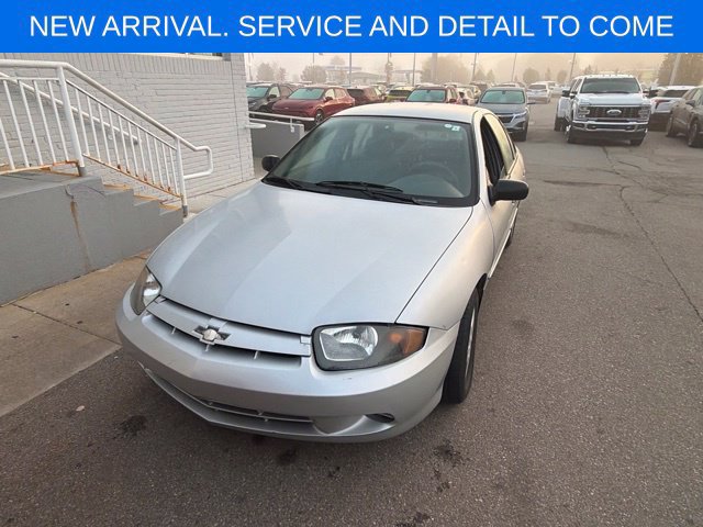 Used 2005 Chevrolet Cavalier Sedan w/ Preferred Equipment Group FWD image 2