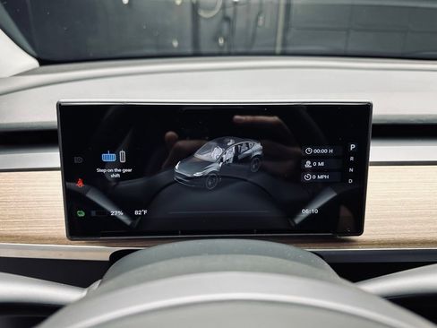 Used 2023 Tesla Model Y Performance AWD/4WD image 32