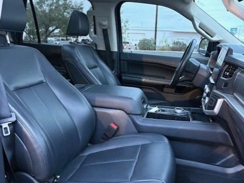 Used 2024 Ford Expedition XLT RWD image 22